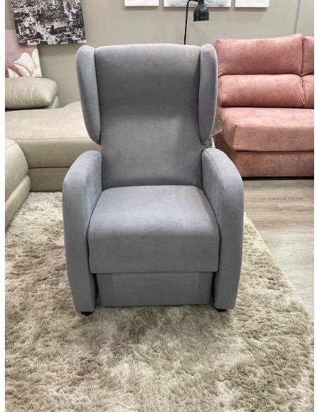 Butaca Elegante con Respaldo Reclinable